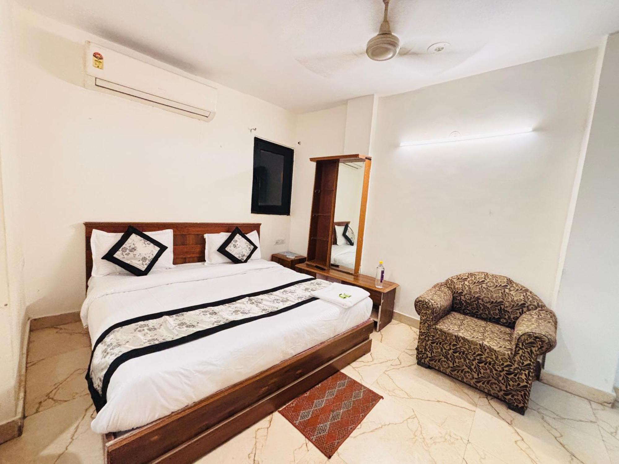 Hauz Khas Villa New Delhi Buitenkant foto