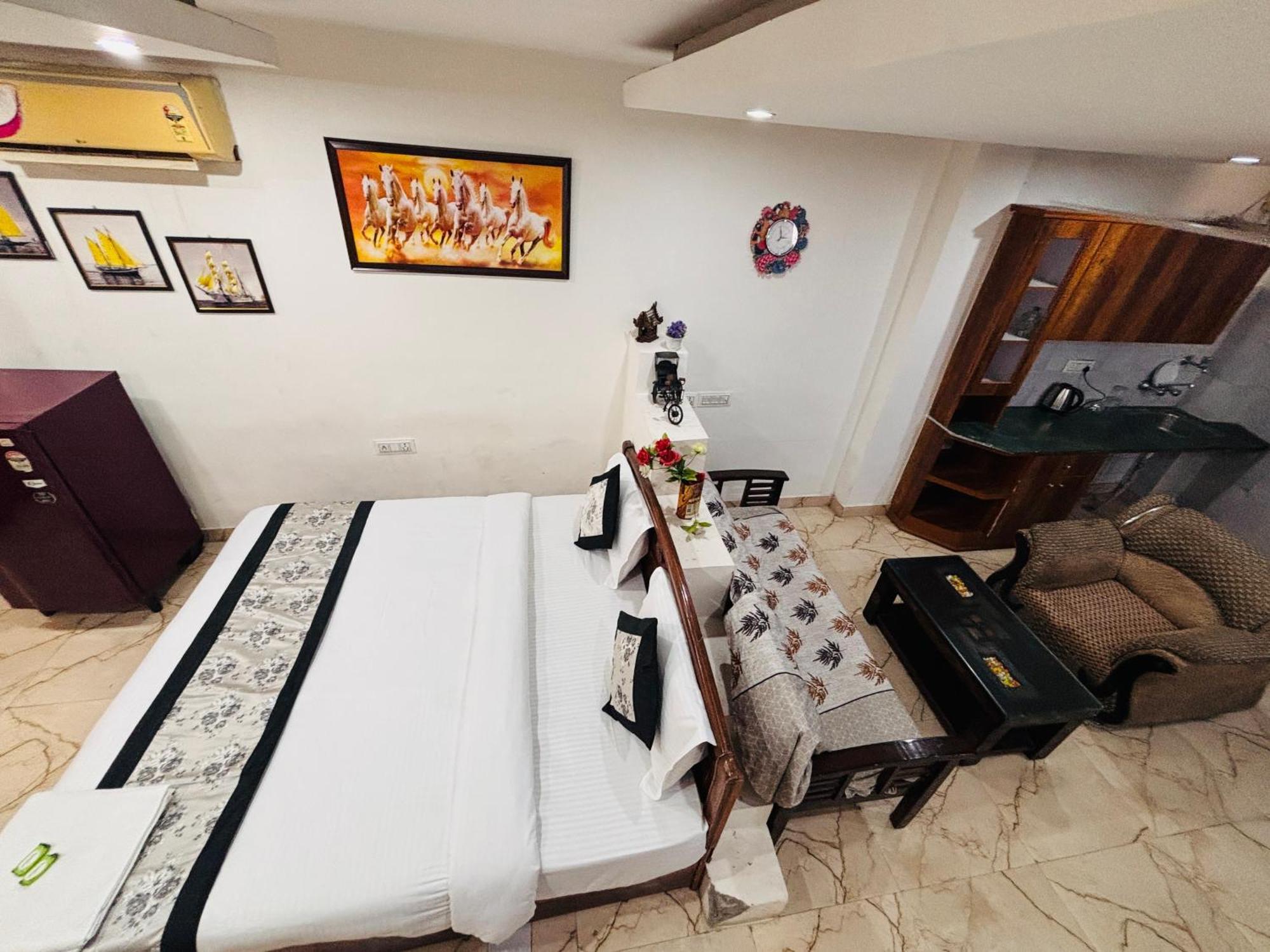 Hauz Khas Villa New Delhi Buitenkant foto